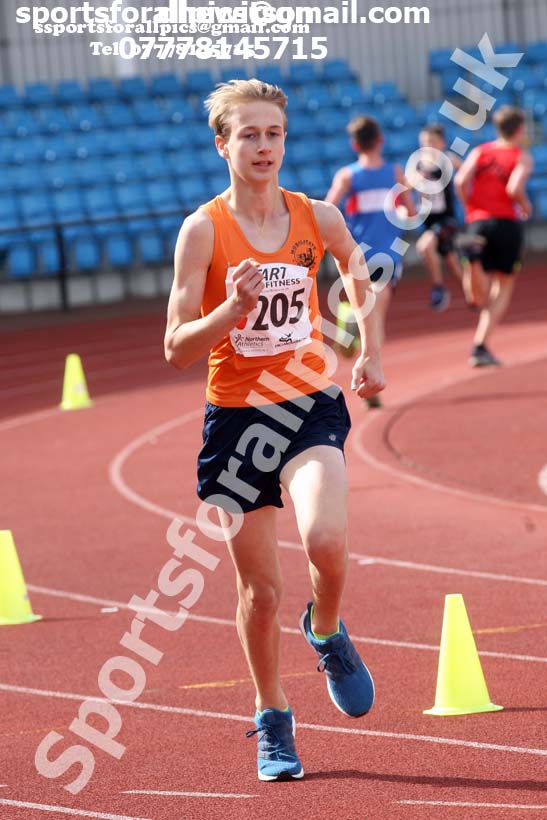 Boys under-15s 3 stage relay, Northern Senior 6 and 4 and Junior Stage Road Relays, SportsCity, Manchester. Photo:  David T. Hewitson/Sports for All Pics
